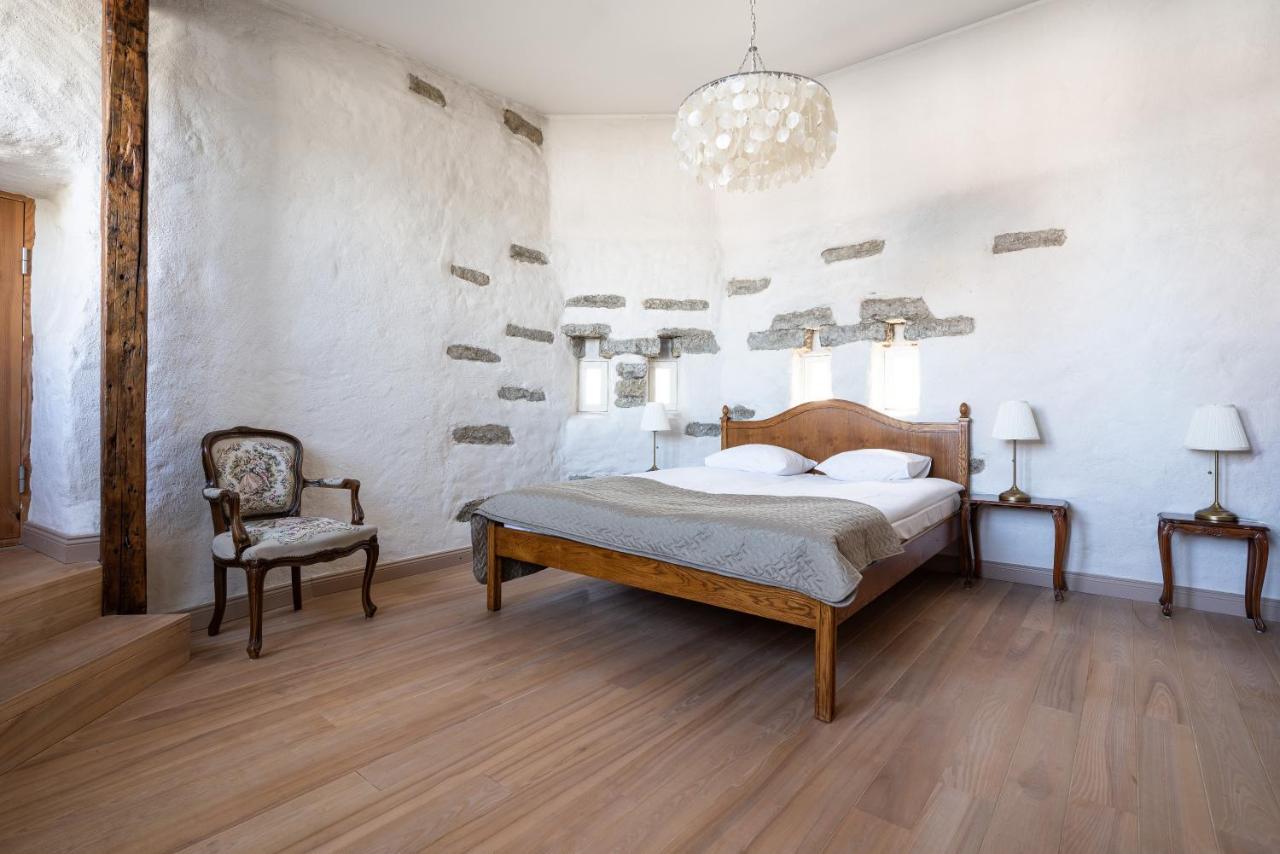 Old Town - Unique Tower Apartment Tallinn Extérieur photo